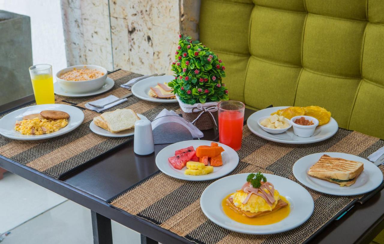 Hotel Avexi Suites By Geh Suites Cartagena Екстер'єр фото
